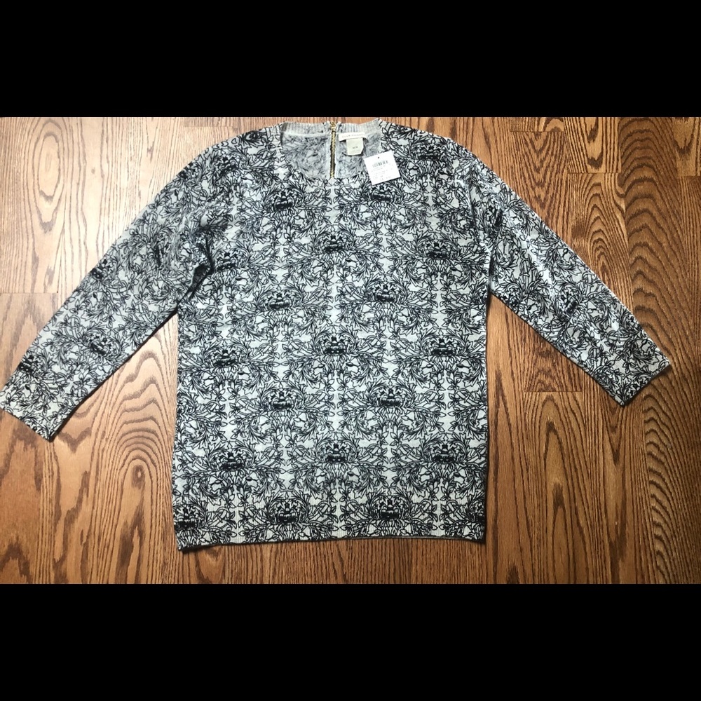 Club Monaco Stella Sweater size M - NWT